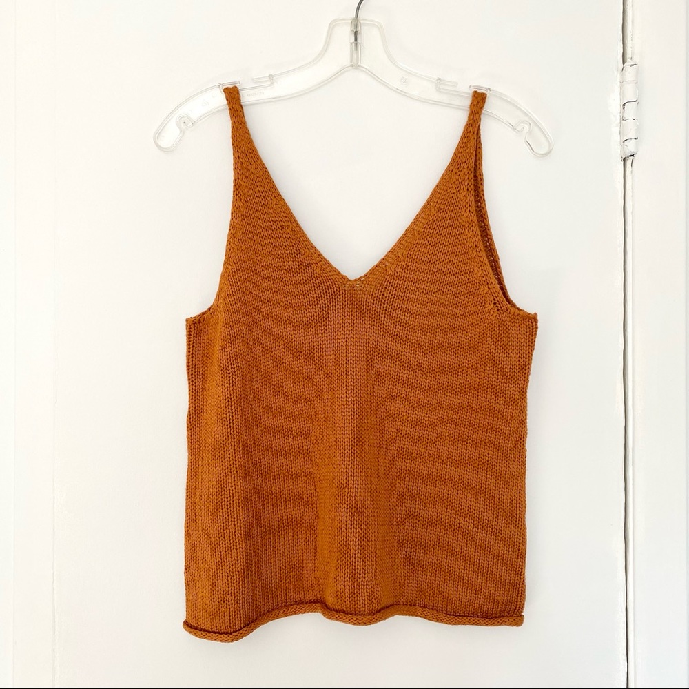 Knit V-neck Tank Top 🍂🍁
